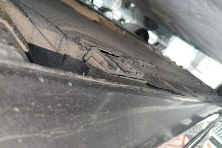 Used Mercedes-Benz S-Class 2018 S 320 L Right Side Sill