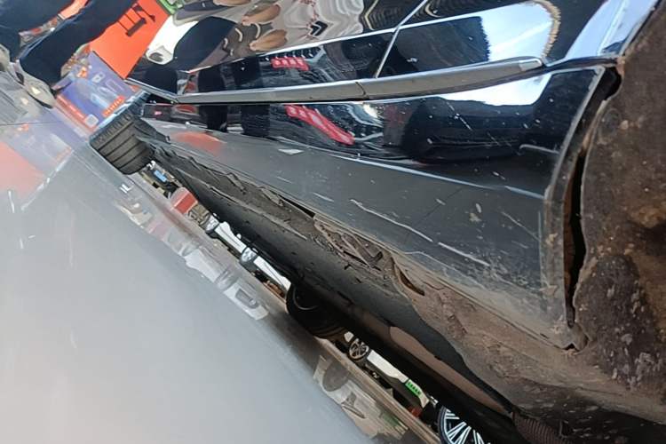 Used Mercedes-Benz S-Class 2018 S 320 L Right Side Sill