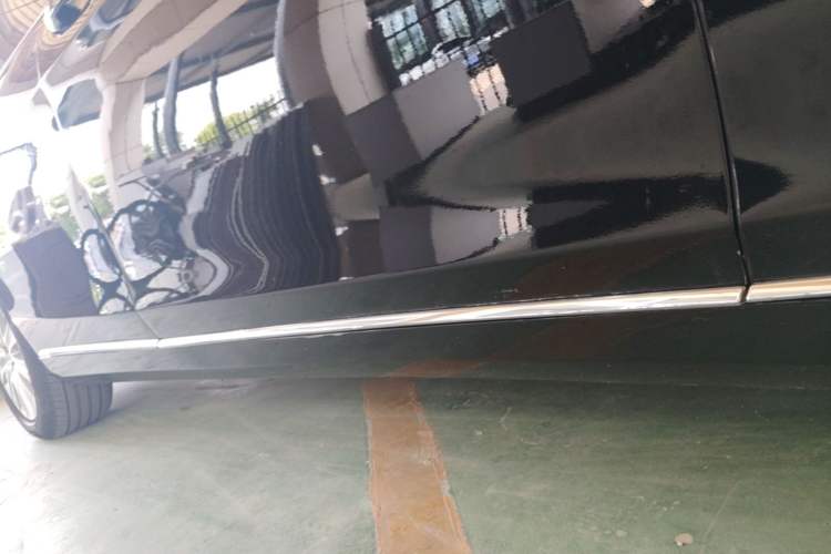 Used Mercedes-Benz S-Class 2018 S 320 L Right Side Sill