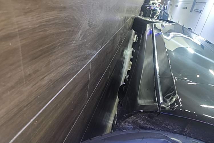 Used Mercedes-Benz S-Class 2018 S 320 L Right Side Sill