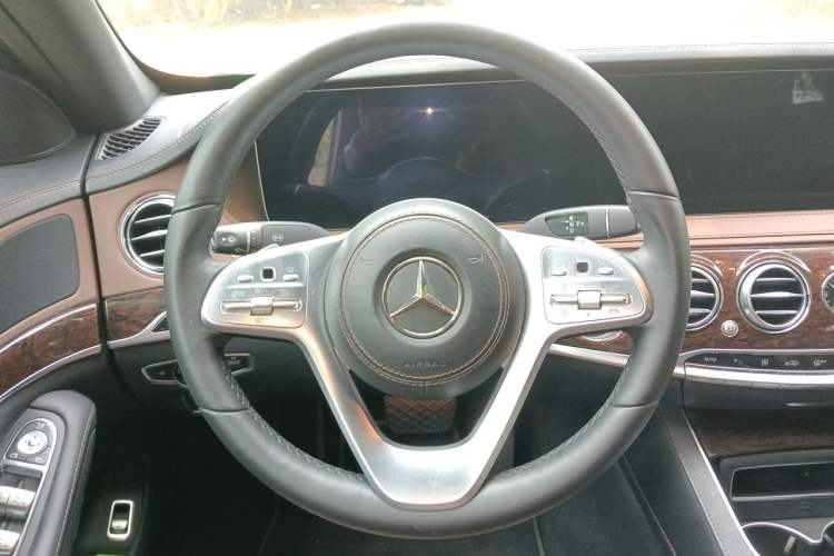Used Mercedes-Benz S-Class 2018 S 320 L Steering Wheel