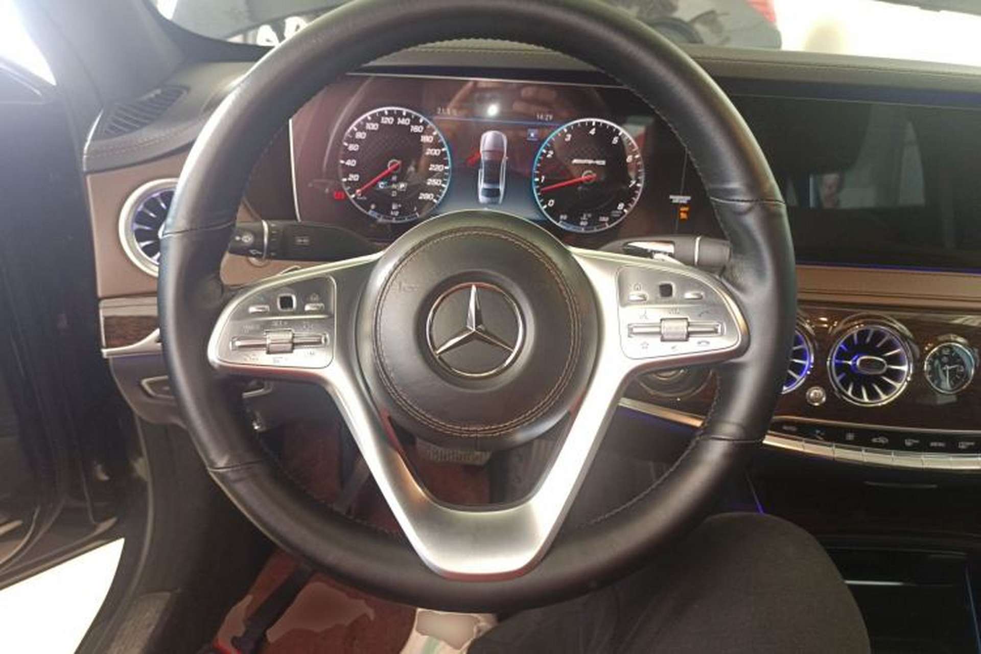 Used Mercedes-Benz S-Class 2018 S 320 L Steering Wheel