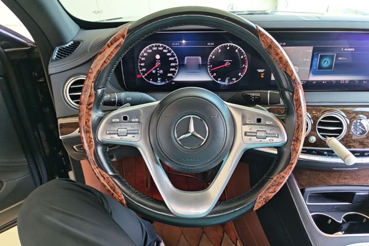 Used Mercedes-Benz S-Class 2018 S 320 L Steering Wheel