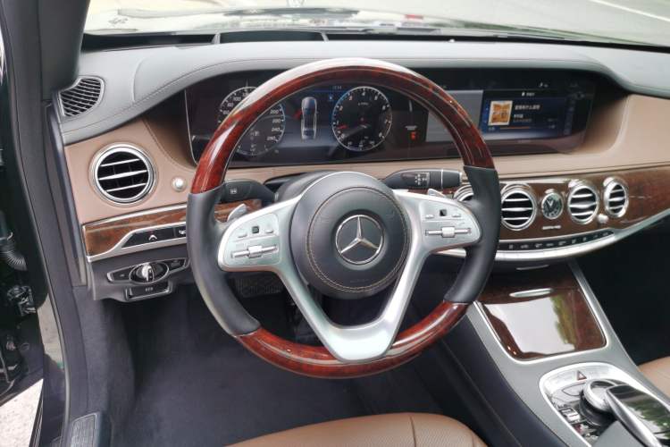 Used Mercedes-Benz S-Class 2018 S 450 L Steering Wheel