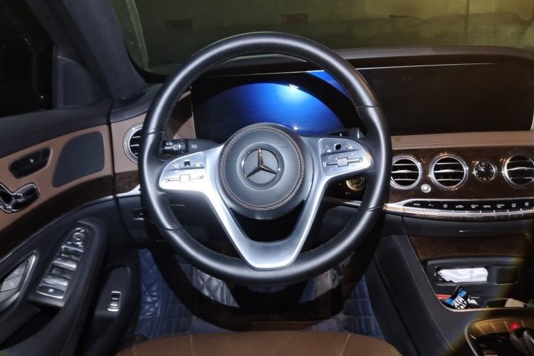Used Mercedes-Benz S-Class 2018 S 320 L Steering Wheel