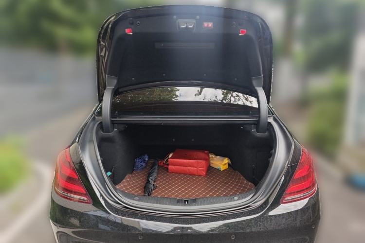 Used Mercedes-Benz S-Class 2018 S 450 L 4MATIC Trunk