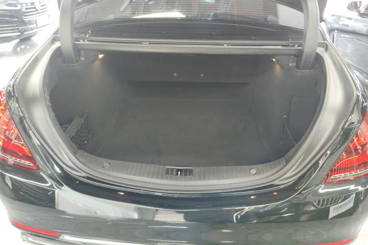 Used Mercedes-Benz S-Class 2018 S 320 L Trunk