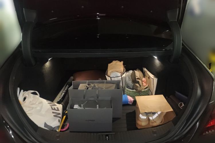 Used Mercedes-Benz S-Class 2018 S 320 L Trunk