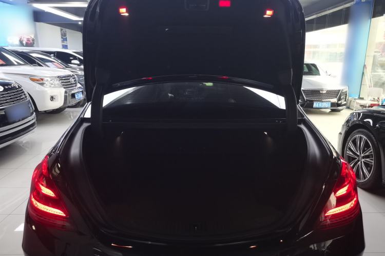 Used Mercedes-Benz S-Class 2018 S 320 L Trunk