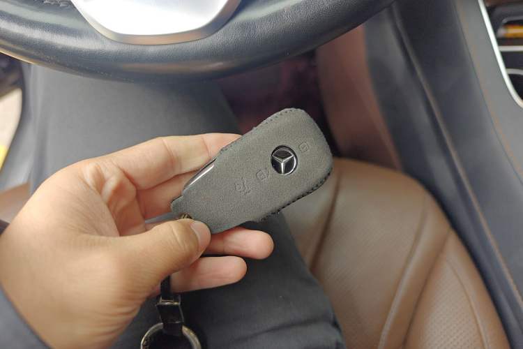 Used Mercedes-Benz S-Class 2018 S 320 L Vehicle Key