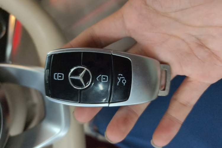 Used Mercedes-Benz S-Class 2018 S 450 L 4MATIC Vehicle Key