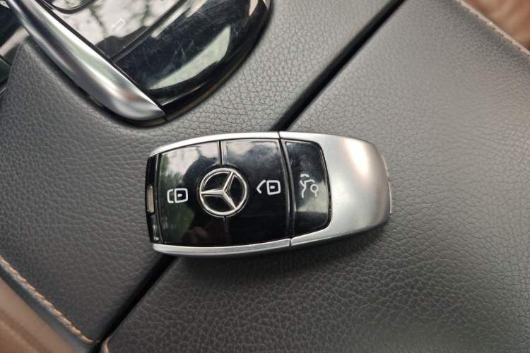 Used Mercedes-Benz S-Class 2018 S 450 L 4MATIC Vehicle Key