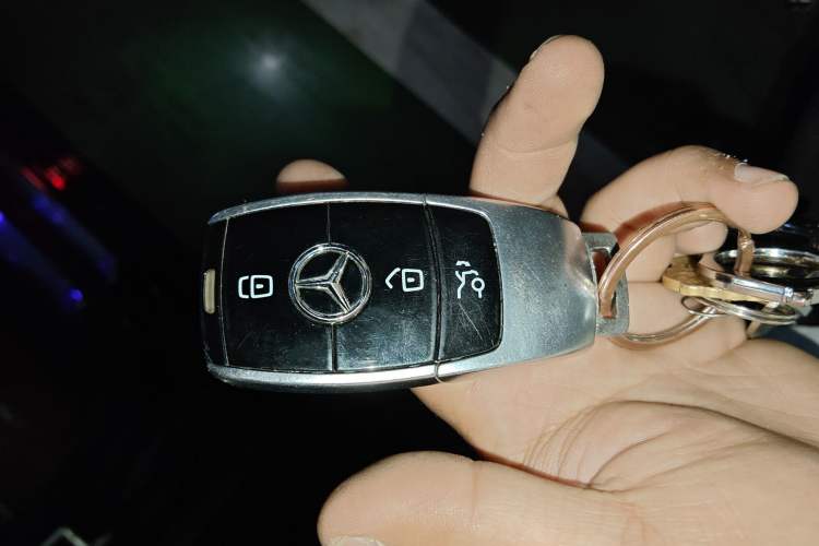 Used Mercedes-Benz S-Class 2018 S 320 L Vehicle Key