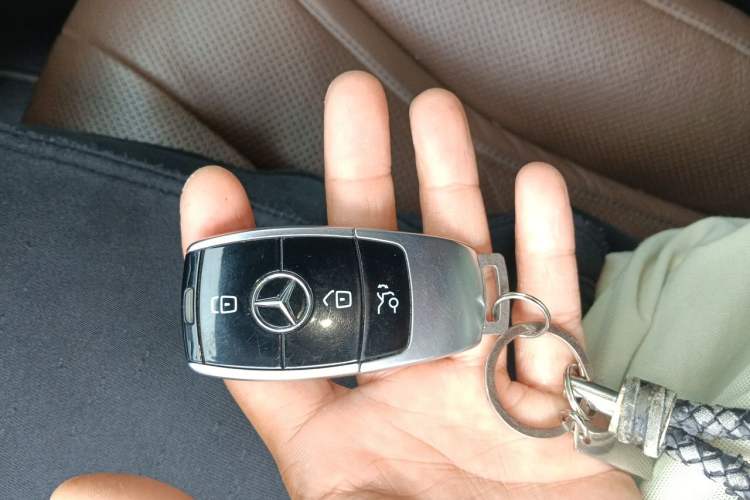 Used Mercedes-Benz S-Class 2018 S 320 L Vehicle Key