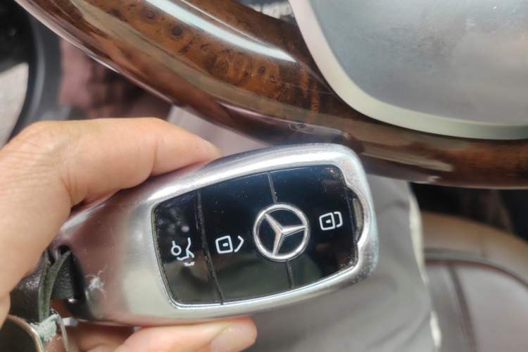 Used Mercedes-Benz S-Class 2018 S 320 L Vehicle Key