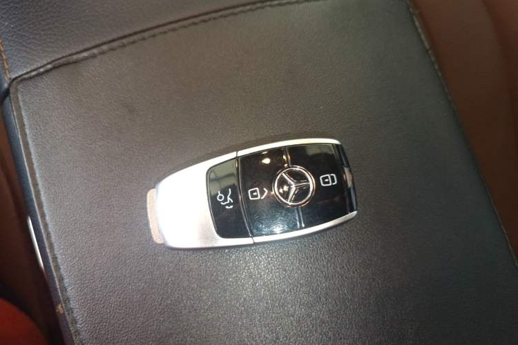 Used Mercedes-Benz S-Class 2018 S 320 L Vehicle Key