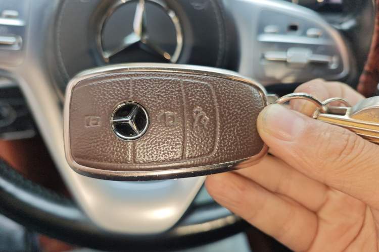 Used Mercedes-Benz S-Class 2018 S 320 L Vehicle Key