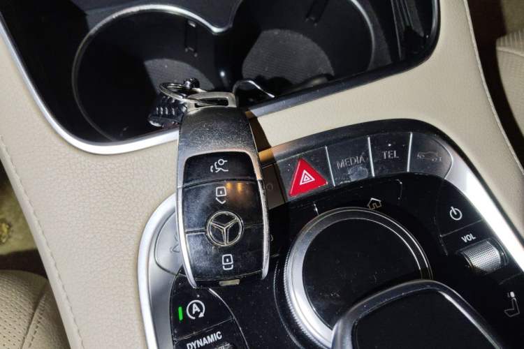 Used Mercedes-Benz S-Class 2018 S 320 L Vehicle Key