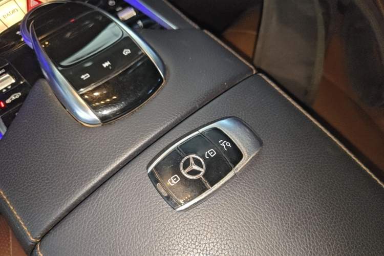 Used Mercedes-Benz S-Class 2018 S 320 L Vehicle Key