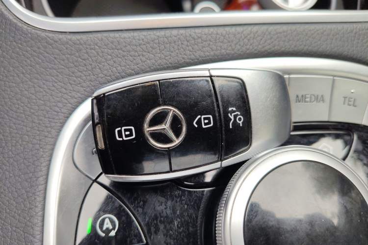 Used Mercedes-Benz S-Class 2018 S 450 L 4MATIC Vehicle Key