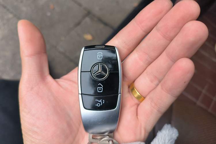 Used Mercedes-Benz S-Class 2018 S 320 L Vehicle Key
