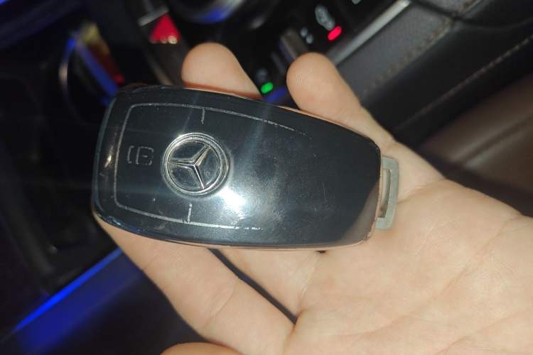Used Mercedes-Benz S-Class 2018 S 320 L Vehicle Key