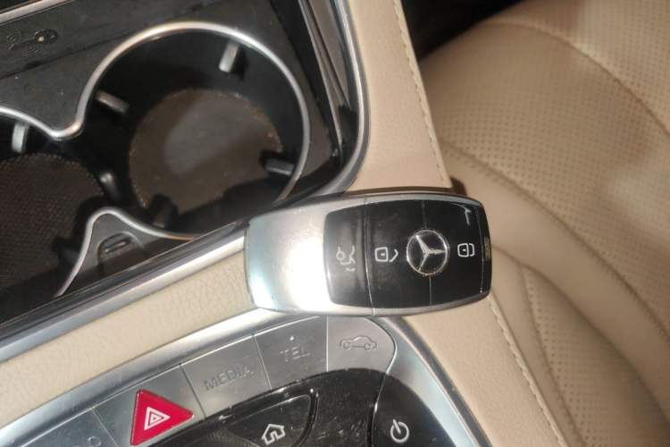 Used Mercedes-Benz S-Class 2018 S 320 L Vehicle Key