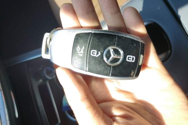 Used Mercedes-Benz S-Class 2018 S 320 L Vehicle Key
