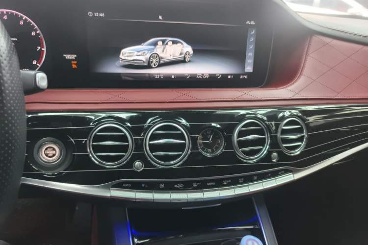 Used Mercedes-Benz S-Class 2018 S 320 L Audio And AC Panel