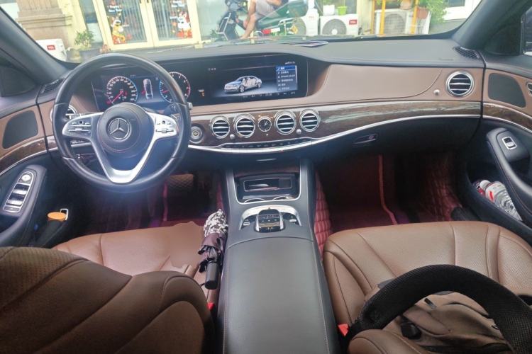 Used Mercedes-Benz S-Class 2018 S 320 L Center Console