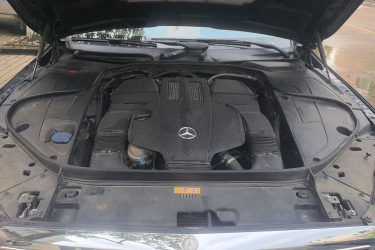 Used Mercedes-Benz S-Class 2018 S 350 L Engine Bay