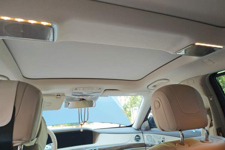 Used Mercedes-Benz S-Class 2018 S 320 L Headliner