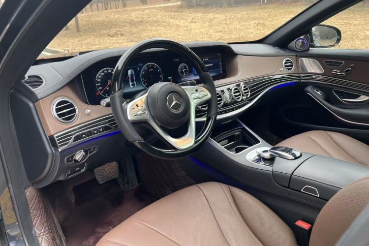 Used Mercedes-Benz S-Class 2018 S 350 L Interior 1