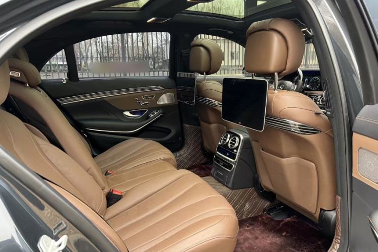 Used Mercedes-Benz S-Class 2018 S 350 L Interior 2