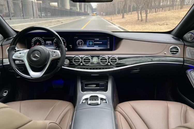 Used Mercedes-Benz S-Class 2018 S 350 L Interior 4