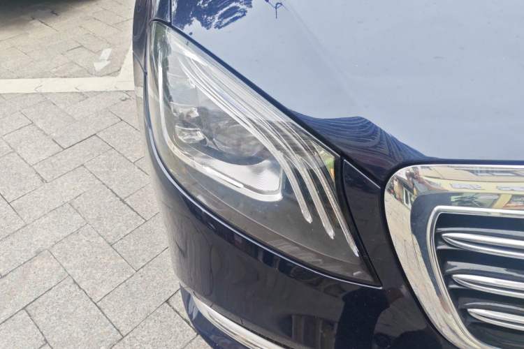 Used Mercedes-Benz S-Class 2018 S 320 L Right Front Headlight