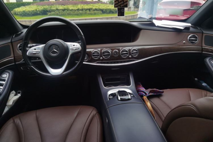 Used Mercedes-Benz S-Class 2018 S 320 L Center Console