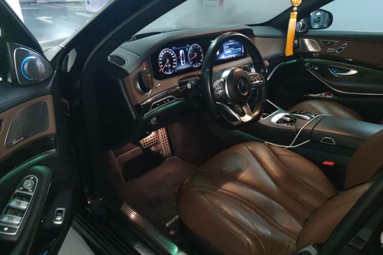 Used Mercedes-Benz S-Class 2018 S 450 L 4MATIC Excellence Special Edition Driver Seat