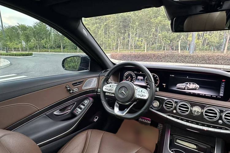 Used Mercedes-Benz S-Class 2018 S 450 L 4MATIC Excellence Special Edition Interior 3