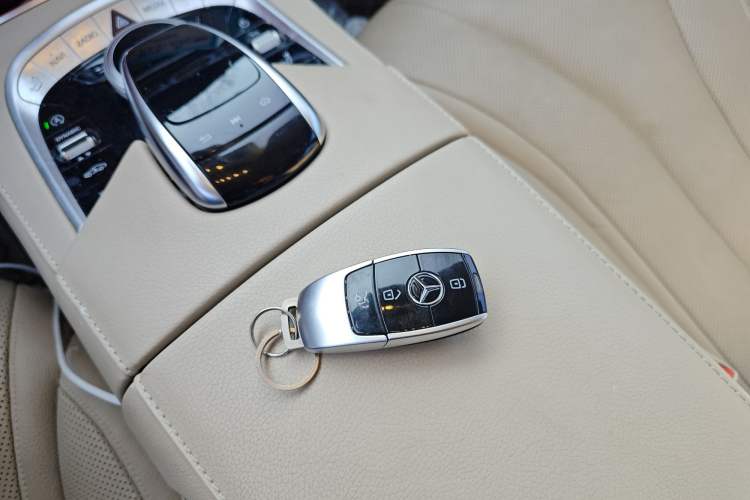 Used Mercedes-Benz S-Class 2018 S 450 L 4MATIC Vehicle Key
