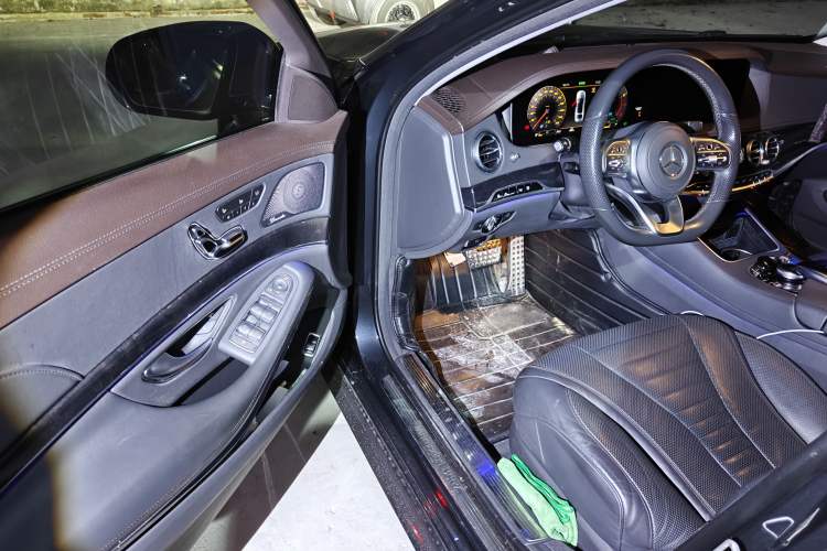 Used Mercedes-Benz S-Class 2018 S 500 L 4MATIC Driver Seat