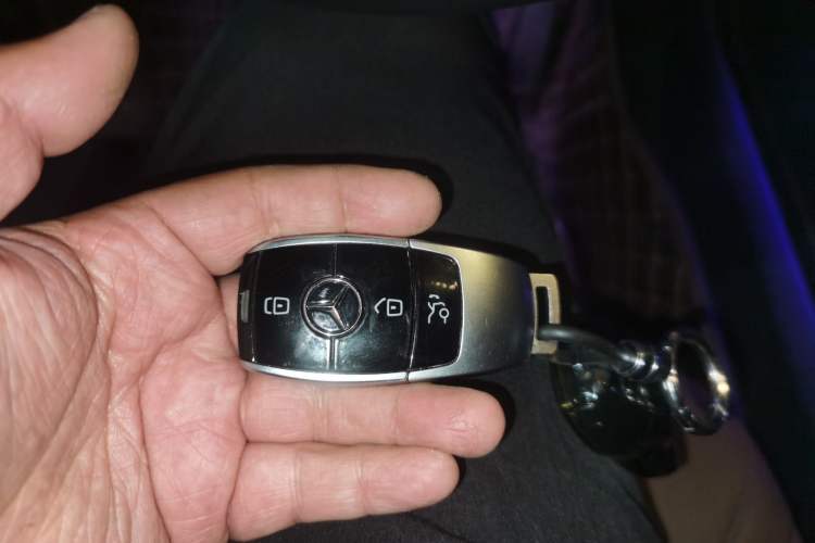 Used Mercedes-Benz S-Class 2018 S 320 L Vehicle Key