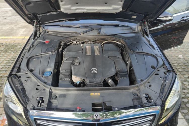 Used Mercedes-Benz S-Class 2018 S 450 L Engine Bay