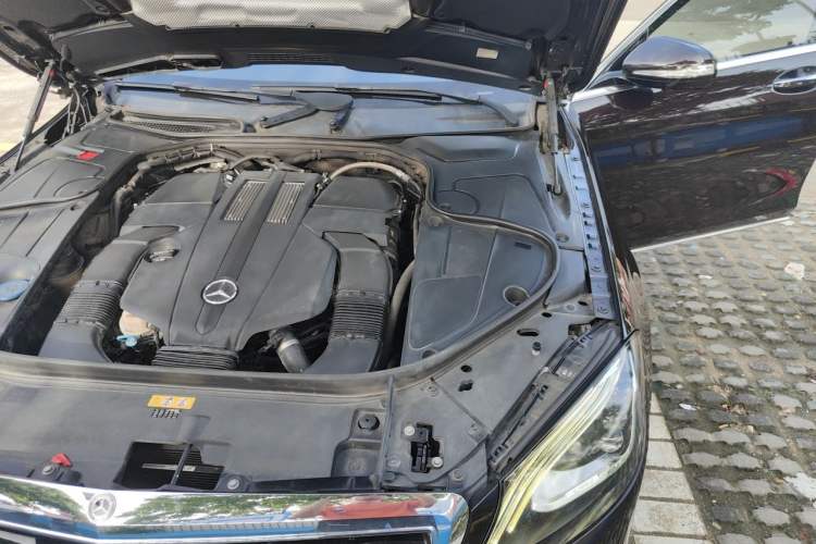 Used Mercedes-Benz S-Class 2018 S 450 L Engine Bay Left