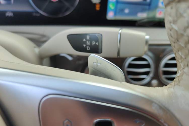 Used Mercedes-Benz S-Class 2018 S 450 L Gear Lever