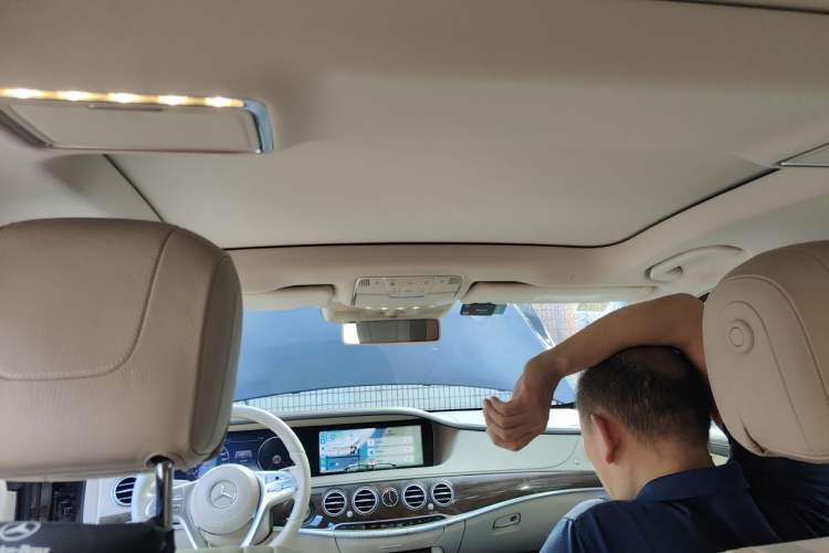Used Mercedes-Benz S-Class 2018 S 450 L Headliner