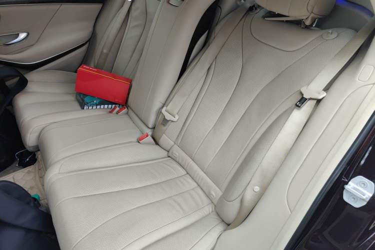 Used Mercedes-Benz S-Class 2018 S 450 L Left Rear Seat