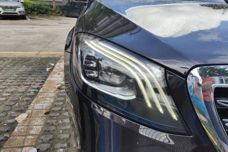 Used Mercedes-Benz S-Class 2018 S 450 L Right Front Headlight