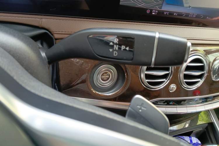 Used Mercedes-Benz S-Class 2018 S 350 L Gear Lever
