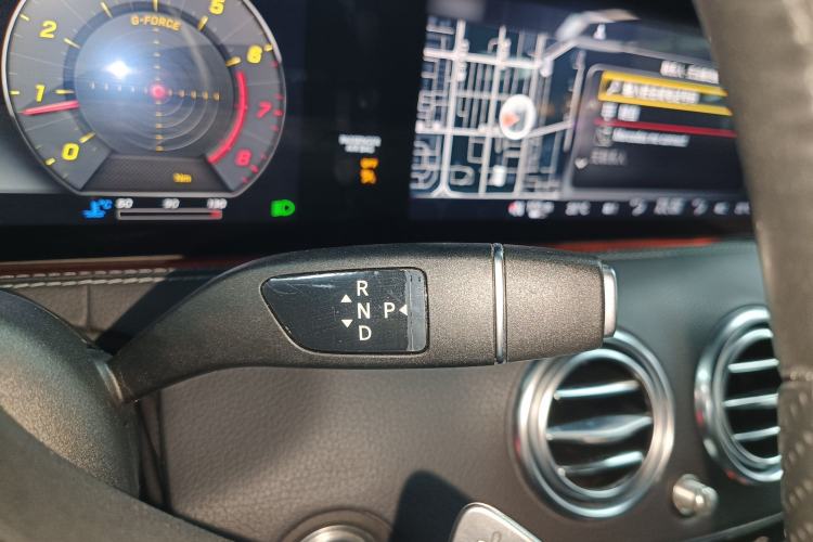 Used Mercedes-Benz S-Class 2018 S 450 4MATIC Coupe Gear Lever